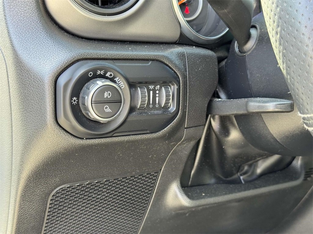 2022 Jeep Gladiator Willys photo 28