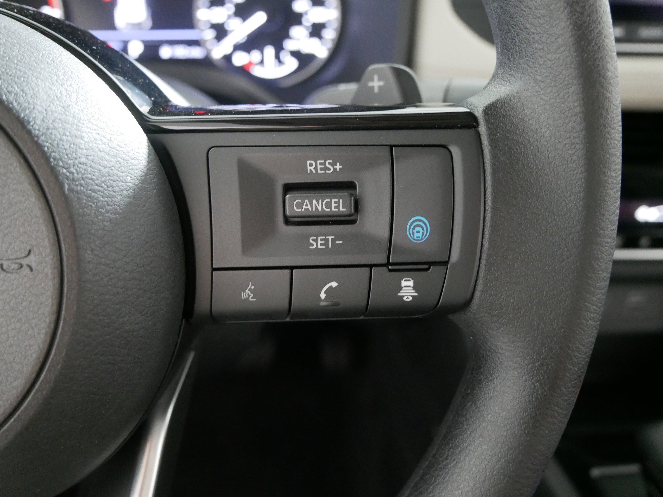 2023 Nissan Rogue SV photo 27