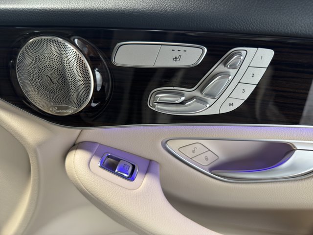 2021 Mercedes Benz GLC 300 4MATIC photo 14
