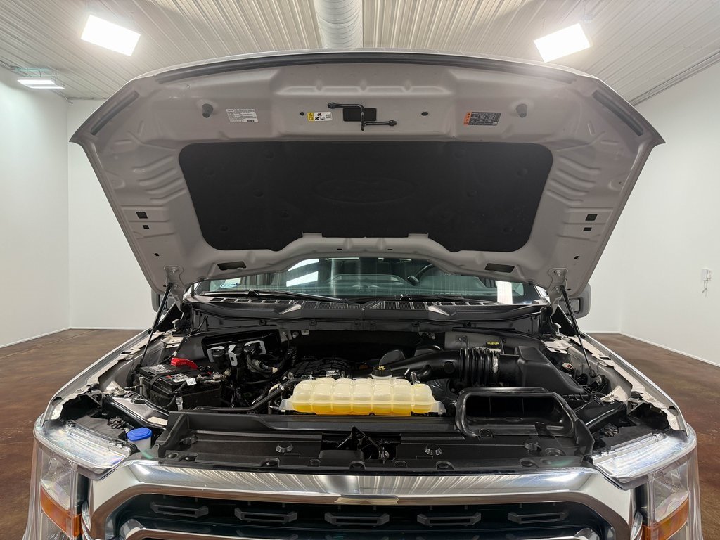 2022 Ford F-150 XLT photo 18
