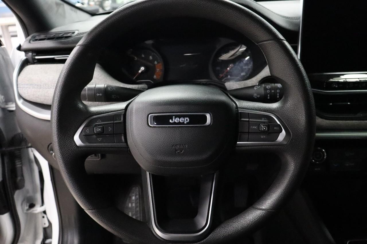 2023 Jeep Compass Sport photo 13