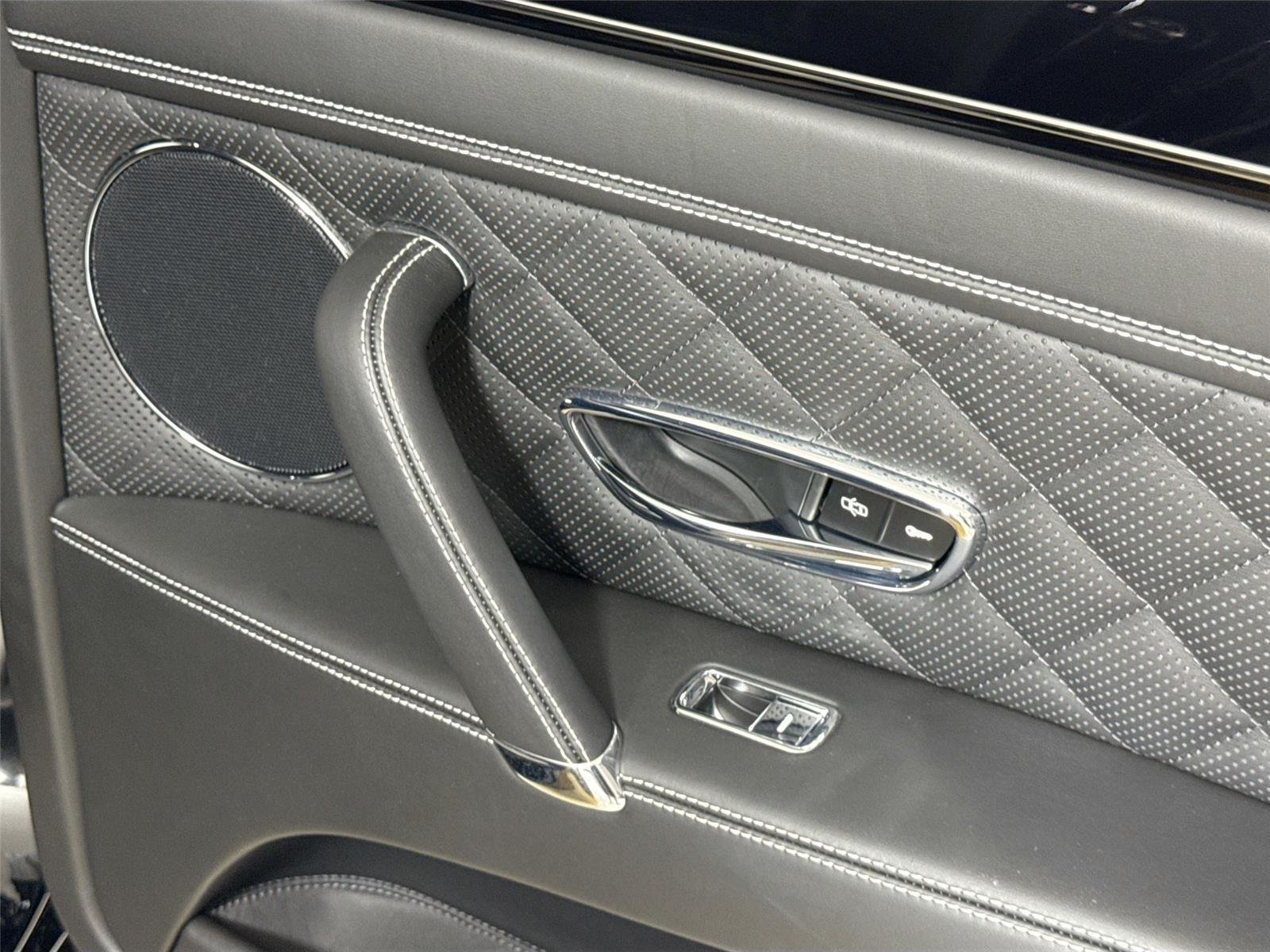 2018 Bentley Flying Spur W12 photo 27