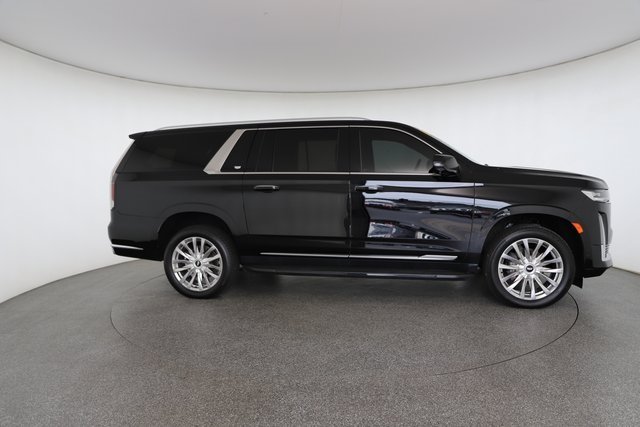 2022 Cadillac Escalade ESV Premium Luxury photo 23