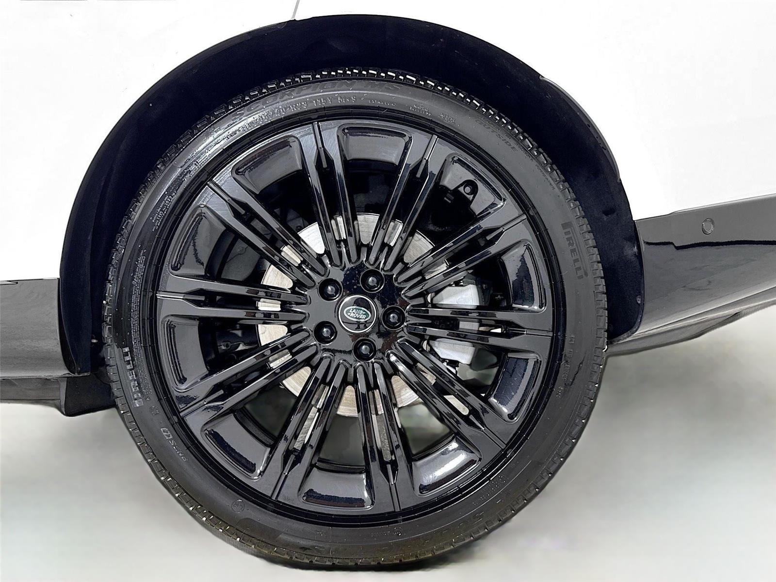 2024 Land Rover Range Rover SE SV photo 30