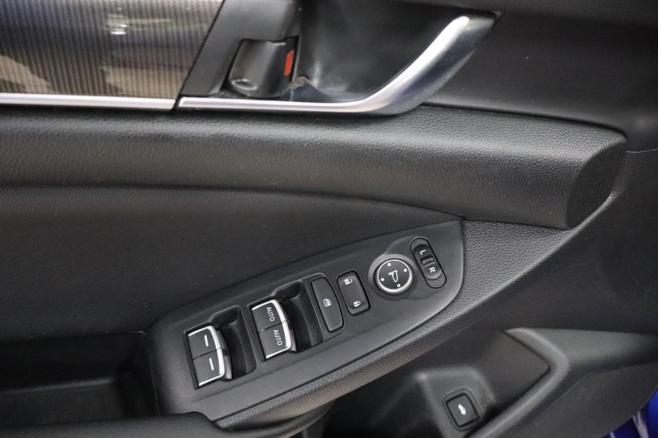 2019 Honda Accord Sport photo 10