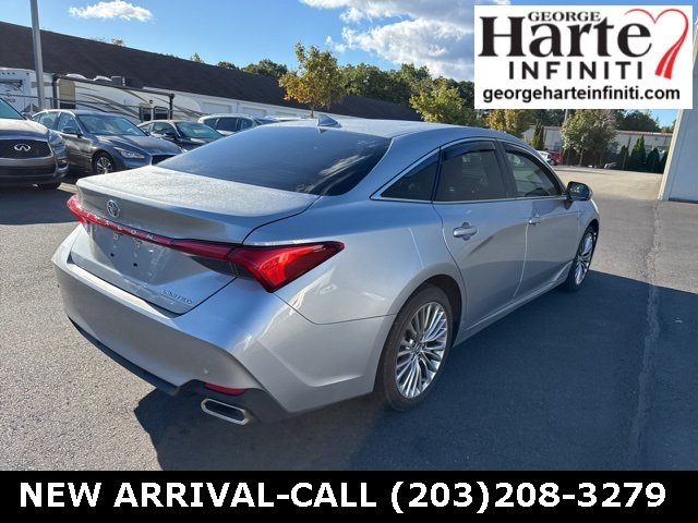 2020 Toyota Avalon Limited photo 2