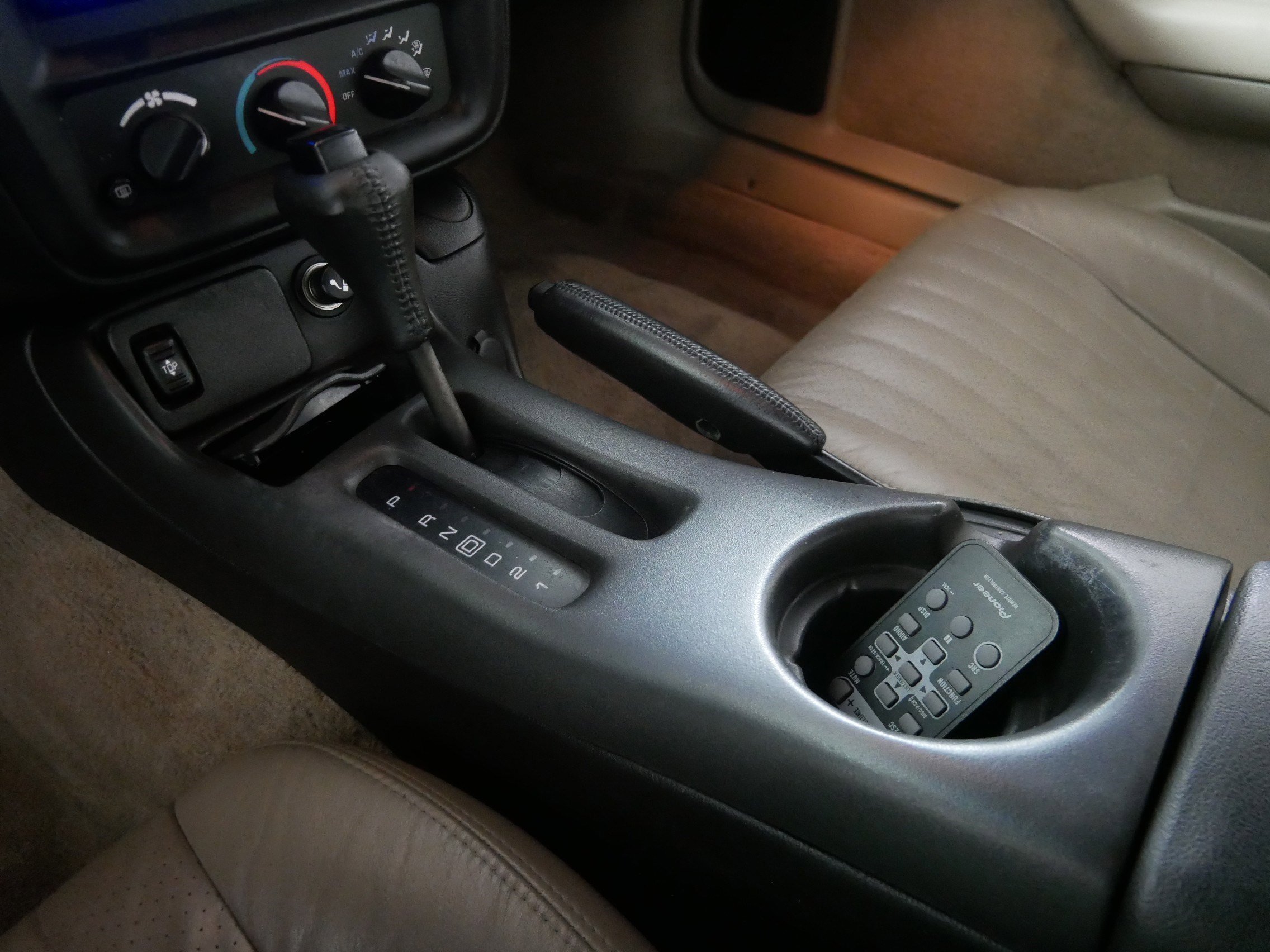 2002 Chevrolet Camaro Sport Coupe photo 22