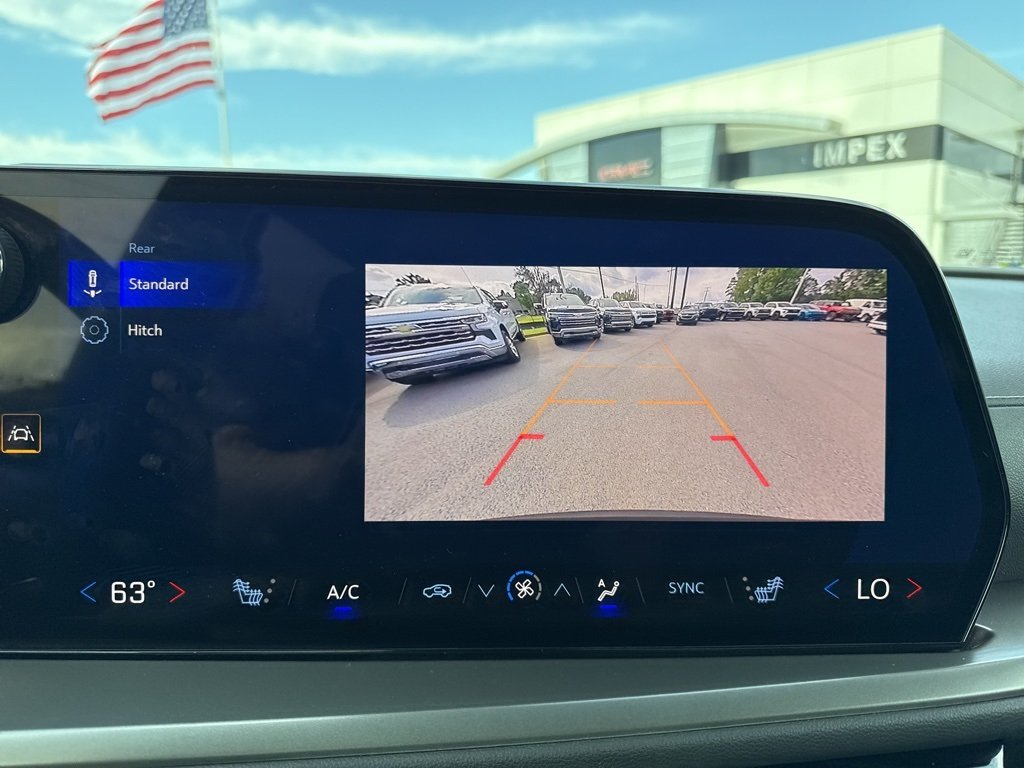 2025 Chevrolet Traverse photo 15
