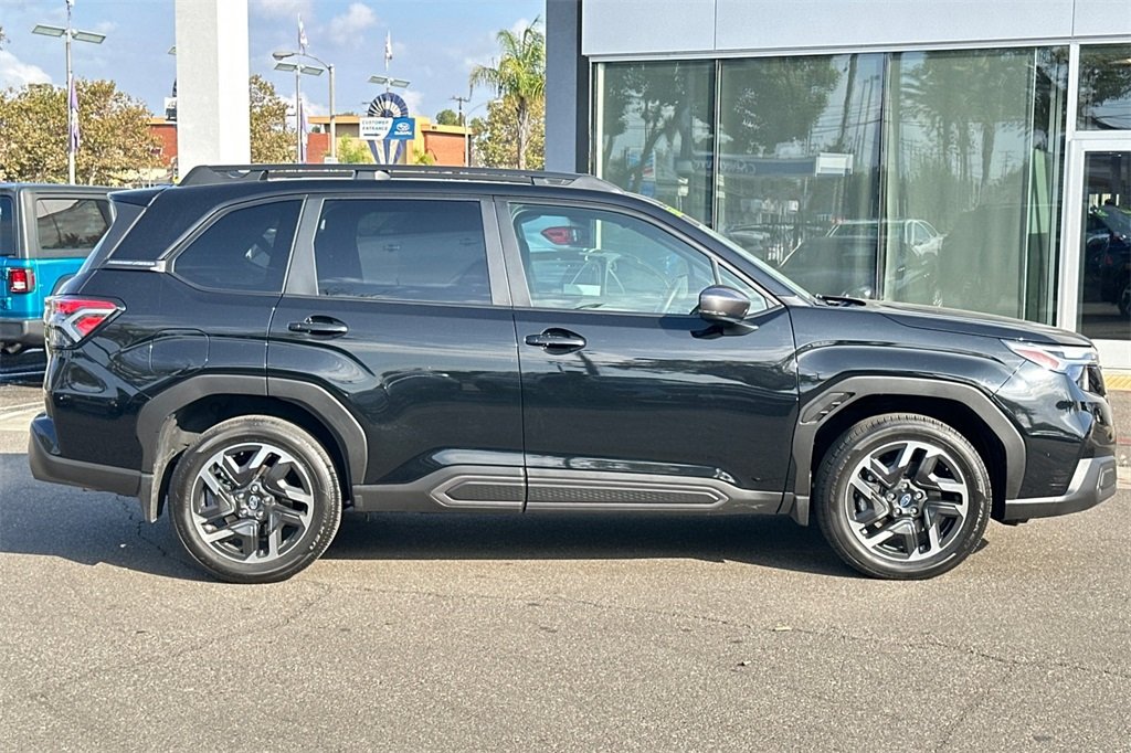2025 Subaru Forester Limited photo 3