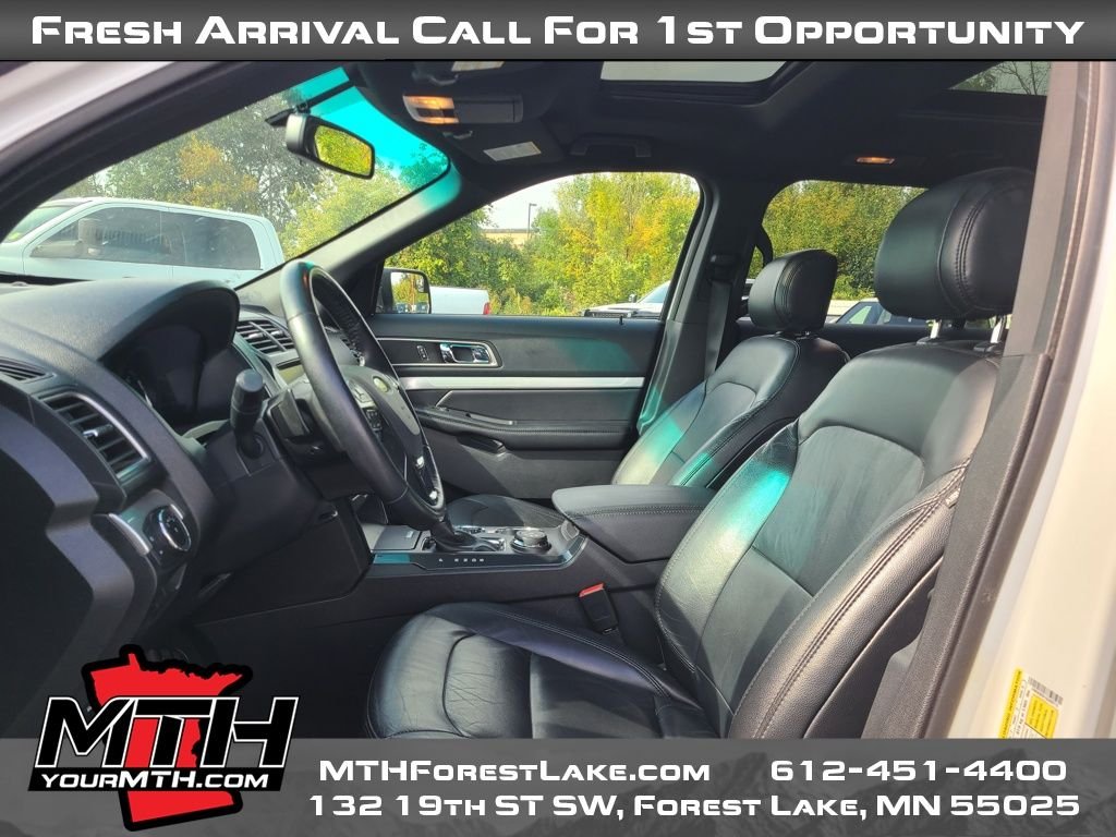 2016 Ford Explorer XLT photo 4