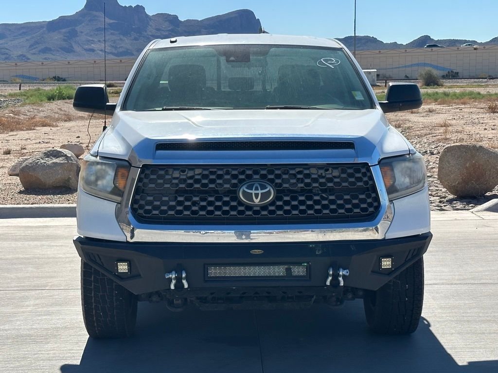 2018 Toyota Tundra SR5 photo 2