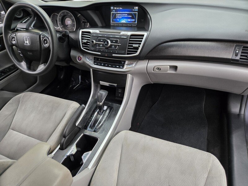 2013 Honda Accord EX photo 14