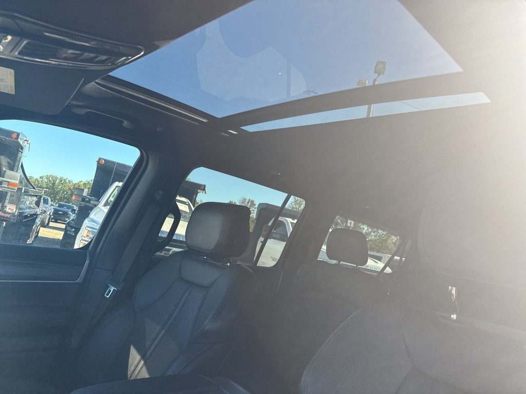 2024 Jeep Wagoneer L Series II photo 5
