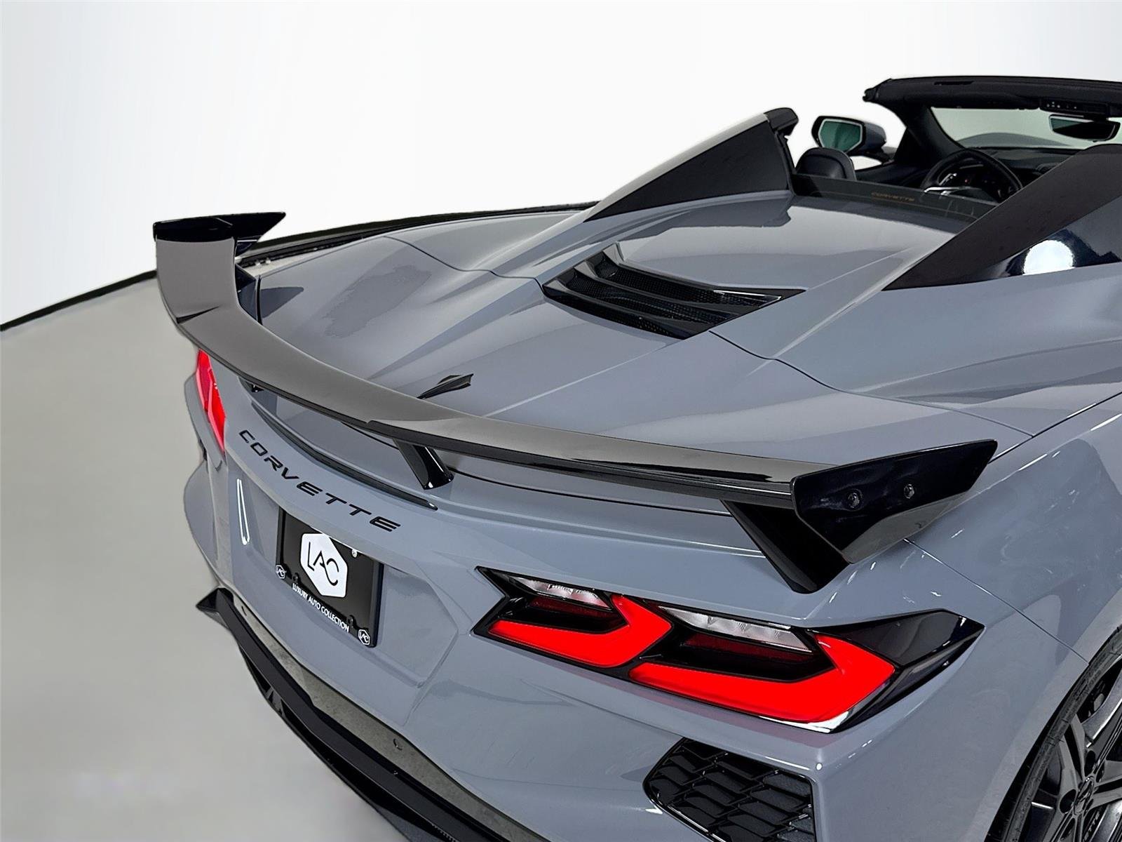2025 Chevrolet Corvette 2LT photo 28