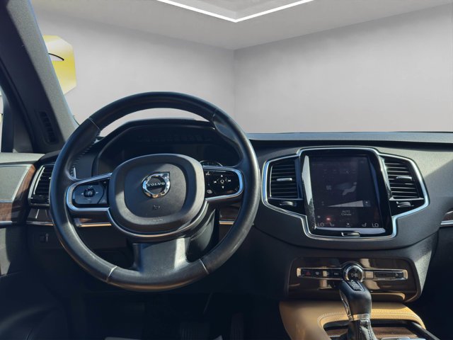 2017 Volvo XC90 Momentum photo 13