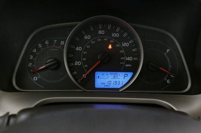 2014 Toyota RAV4 XLE photo 24