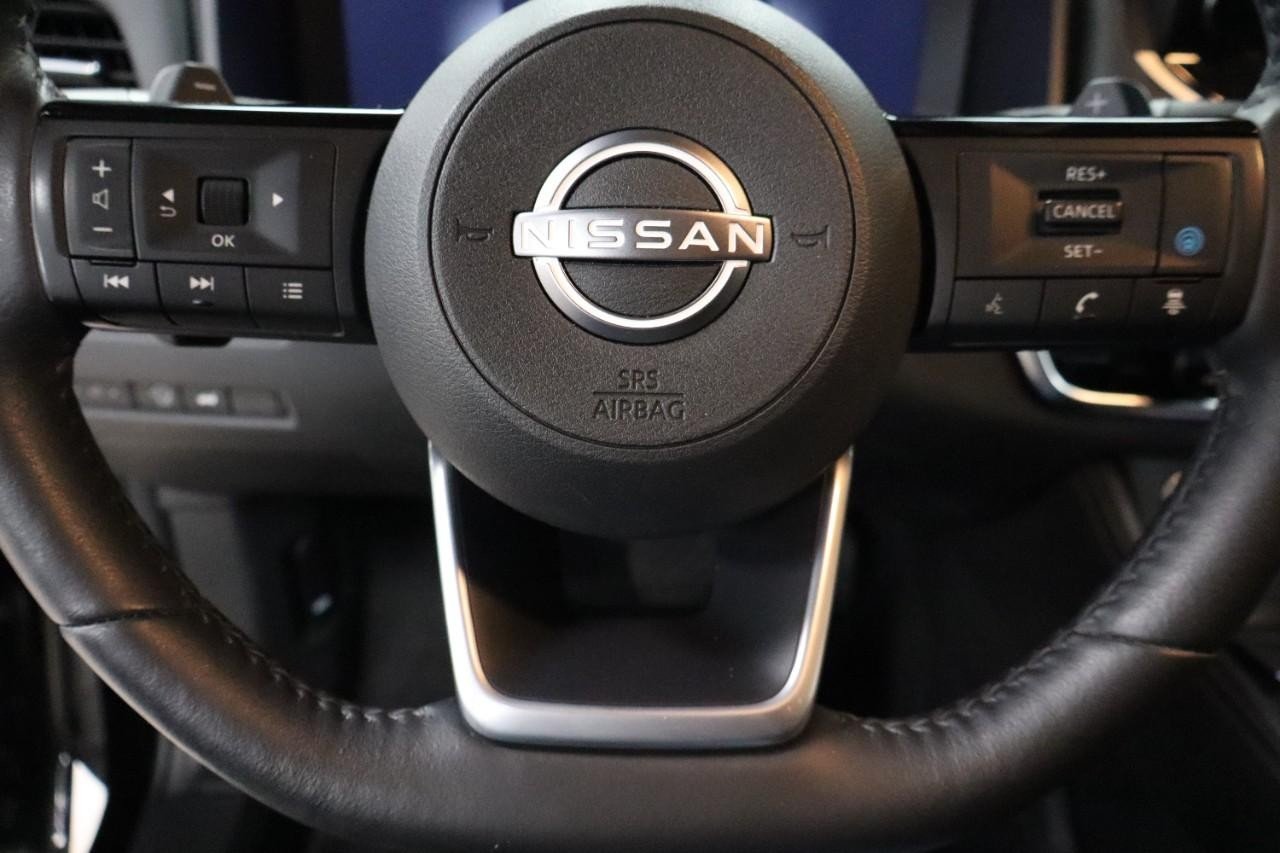 2023 Nissan Rogue Platinum photo 13