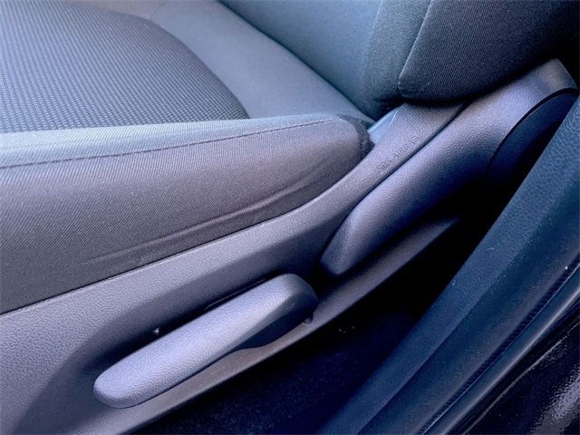 2024 Toyota RAV4 LE photo 4