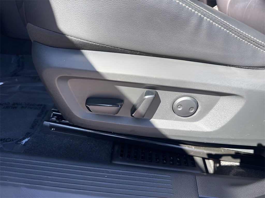 2023 Nissan Rogue SL photo 10