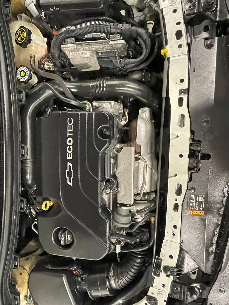 2018 Chevrolet Cruze LT photo 30