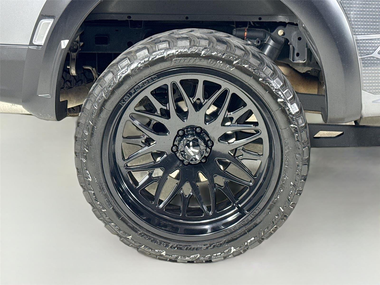2023 Ford F-150 Raptor photo 42