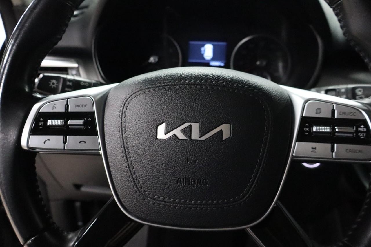2022 Kia Telluride LX photo 12