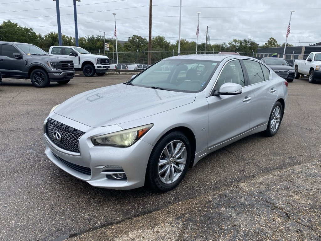 2015 Infiniti Q50 Premium photo 3