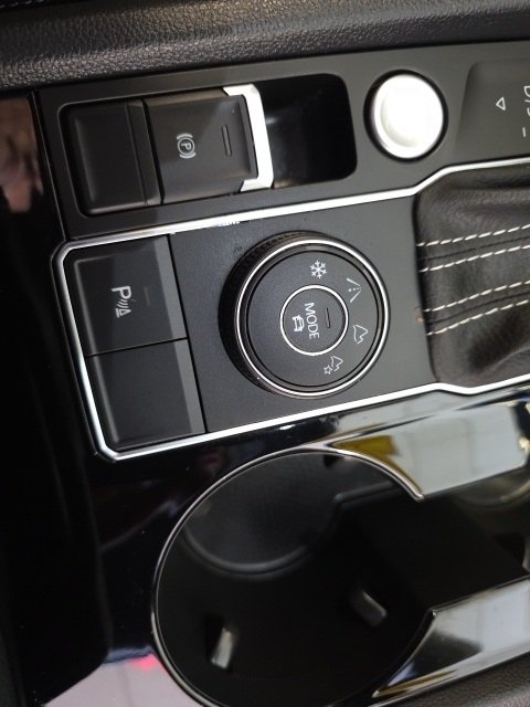 2022 Volkswagen Atlas Cross Sport V6 SE Technology photo 17