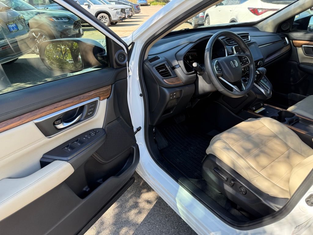 2020 Honda CR-V Touring photo 6