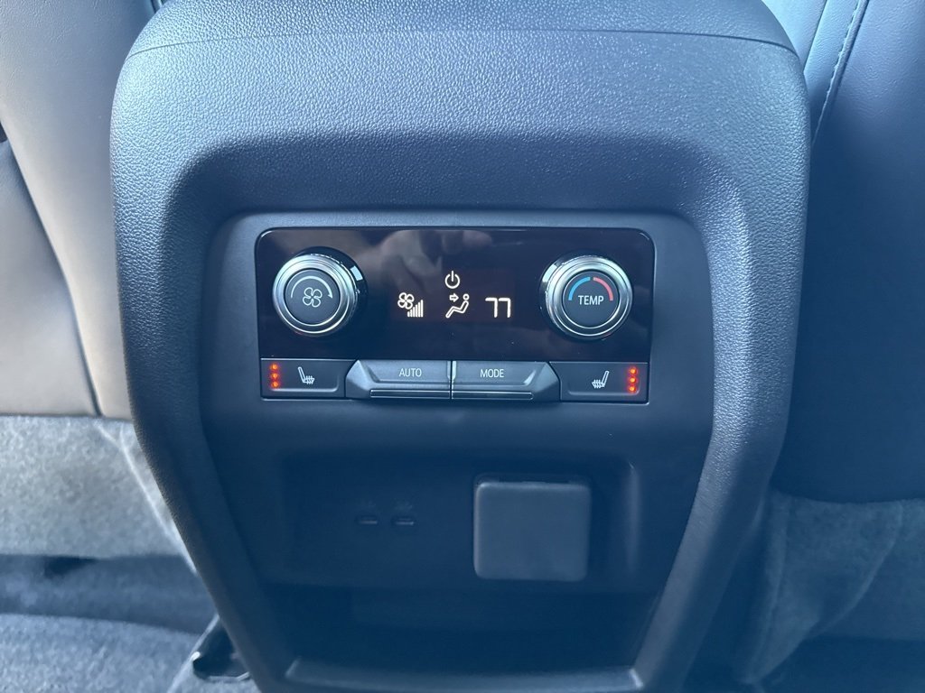 2025 Gmc Acadia AT4 photo 11