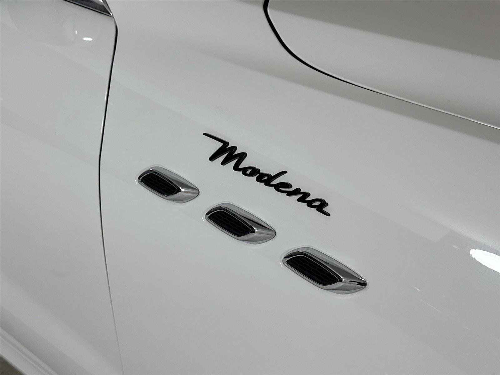 2023 Maserati Levante Modena S photo 33