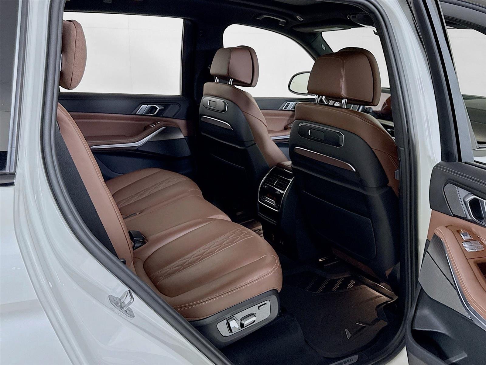 2023 Bmw X7 M60i photo 27