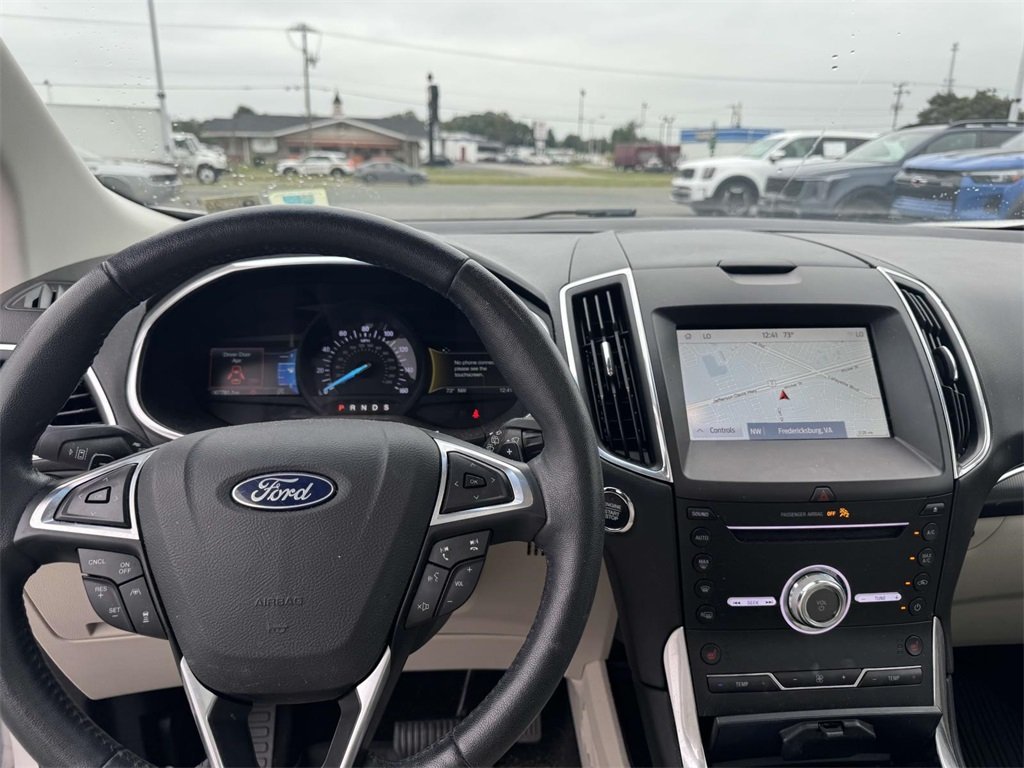2019 Ford Edge Titanium photo 15