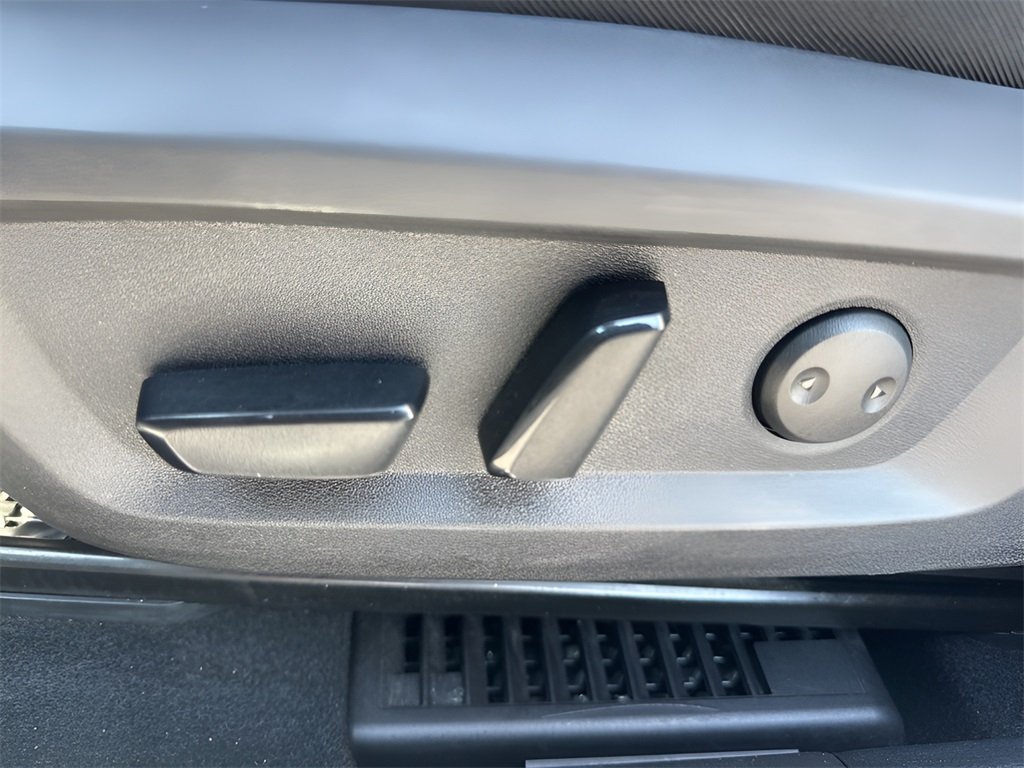 2024 Nissan Rogue SV photo 10