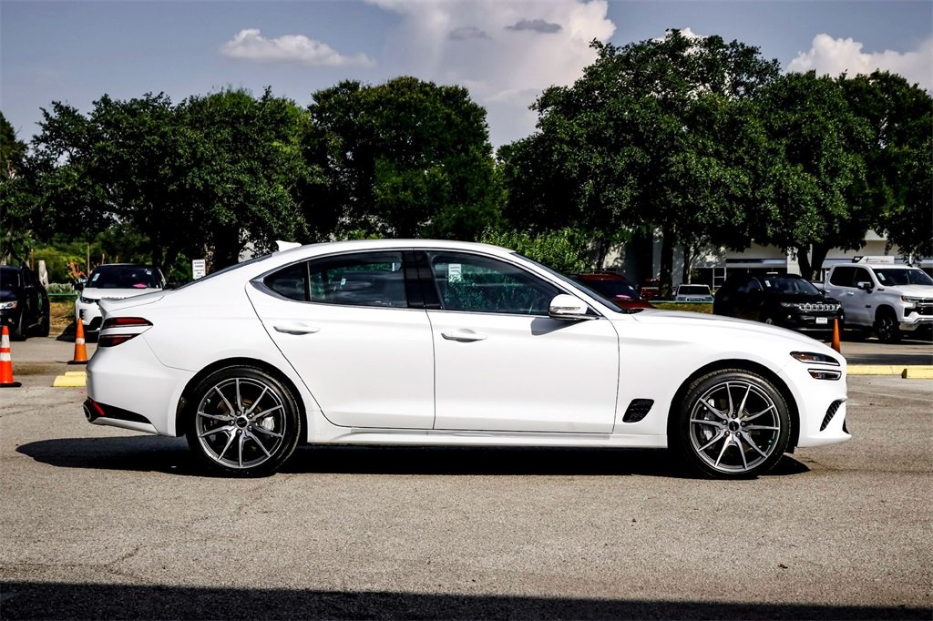2025 Genesis G70 2.5T photo 4