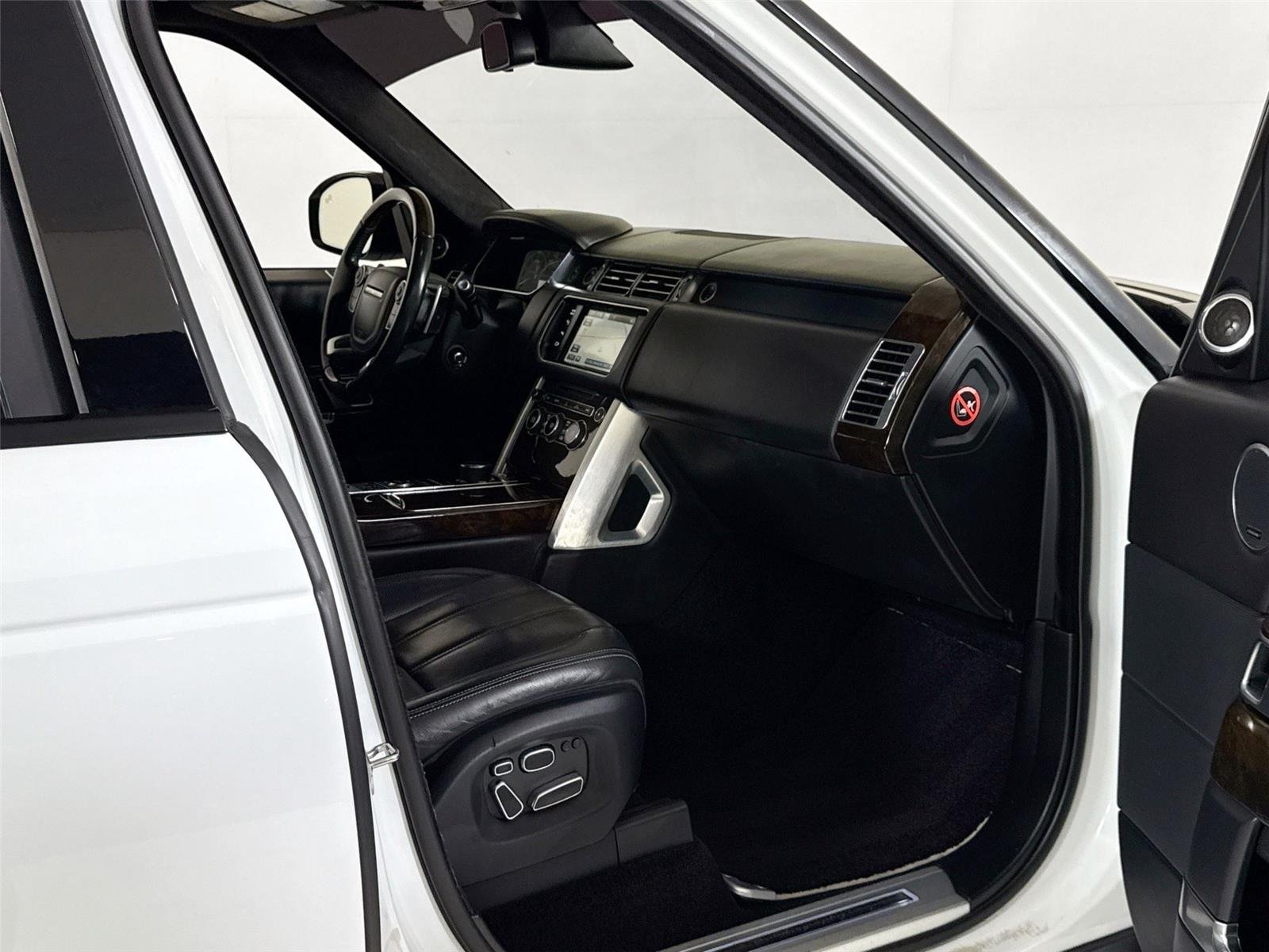 2015 Land Rover Range Rover Autobiography photo 25