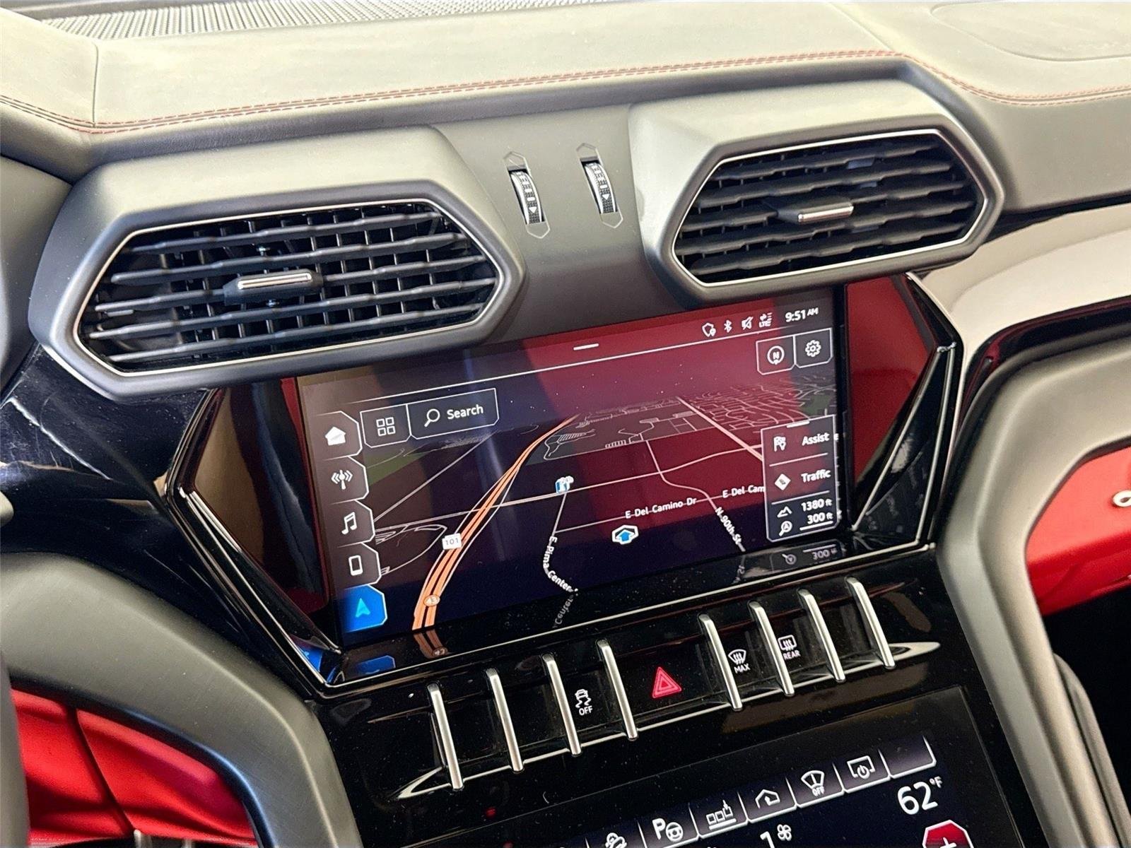 2021 Lamborghini Urus photo 16