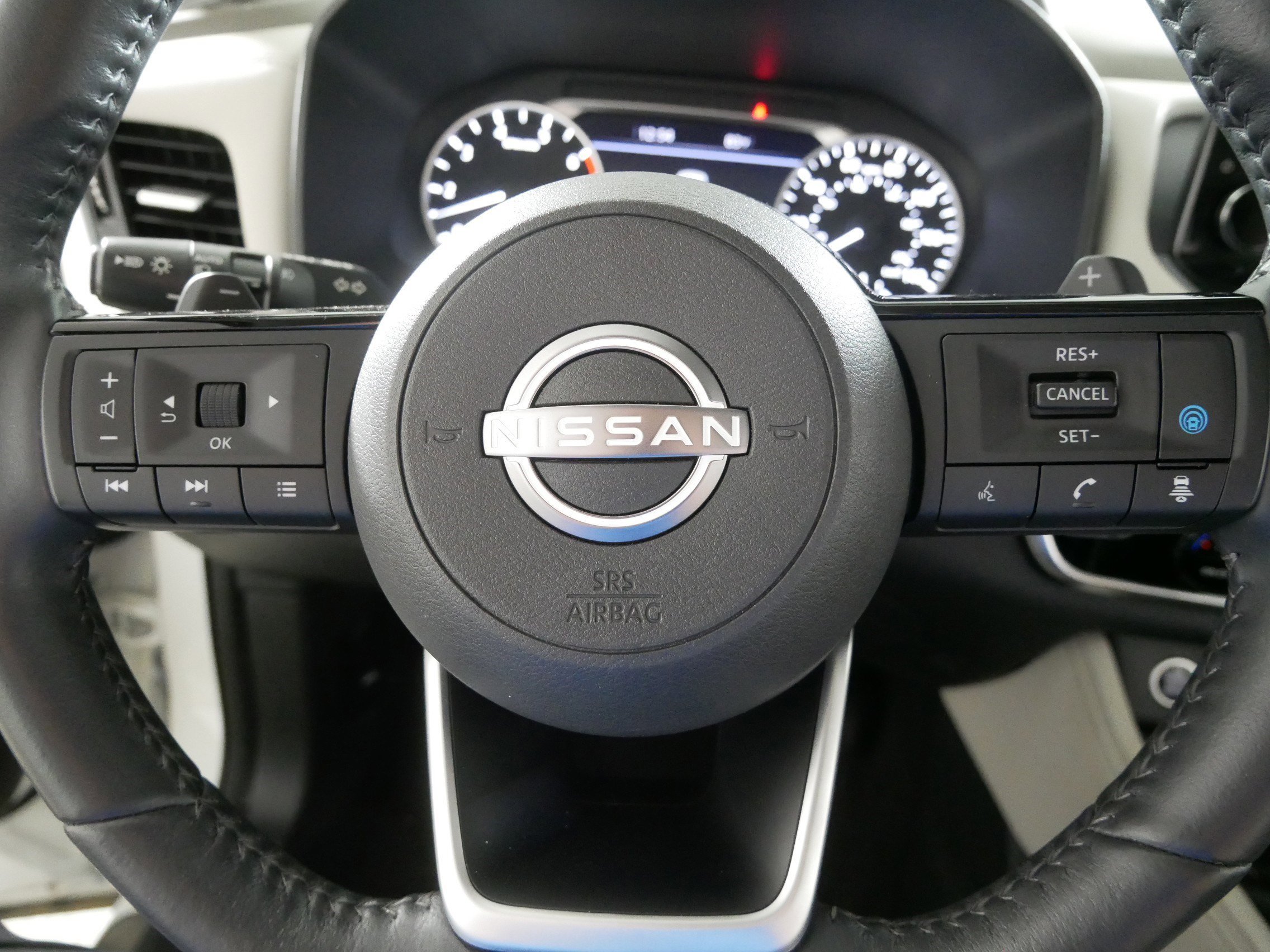 2022 Nissan Rogue SL photo 22