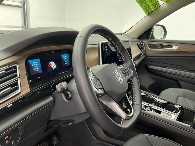 2024 Volkswagen Atlas SE Technology photo 17