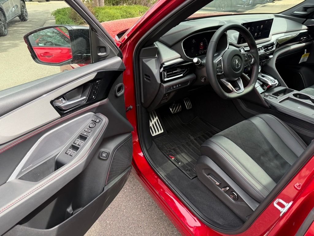 2025 Acura MDX A-Spec SH-AWD photo 12