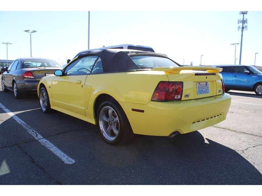 2002 Ford Mustang GT Deluxe photo 4