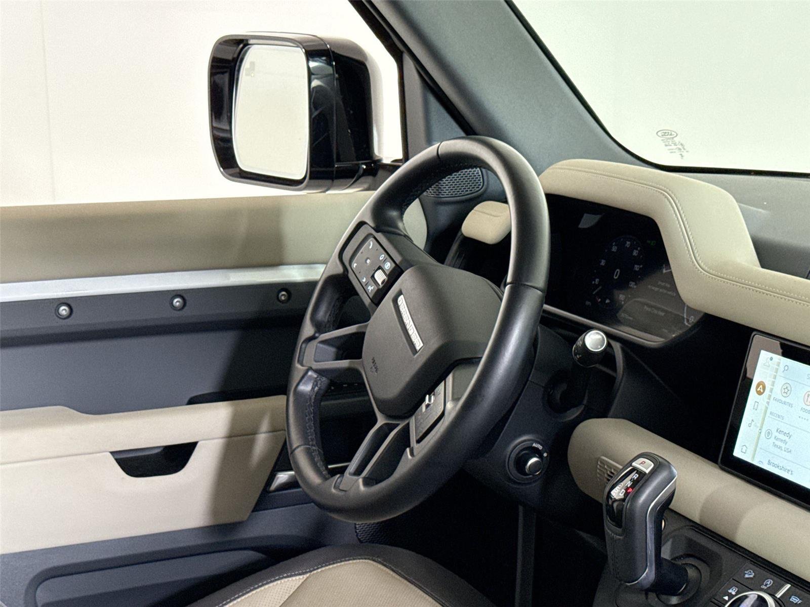 2024 Land Rover Defender X-Dynamic SE photo 21