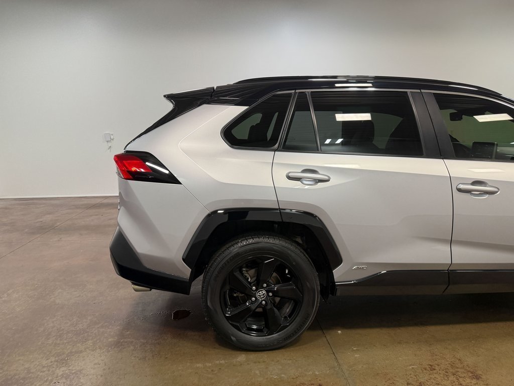 2019 Toyota RAV4 Hybrid XSE photo 29