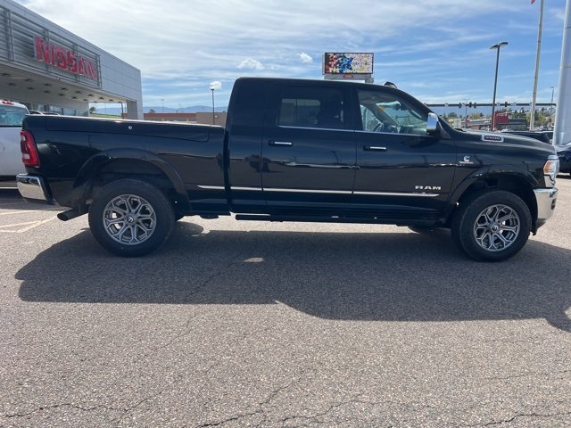 2022 Ram 2500 Limited photo 2