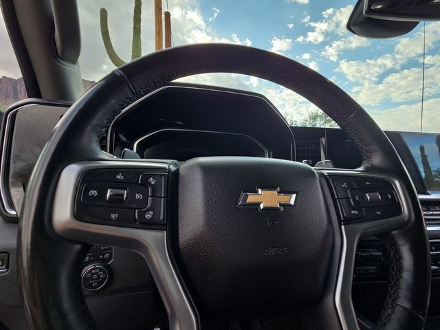 2023 Chevrolet Silverado 1500 LTZ photo 10