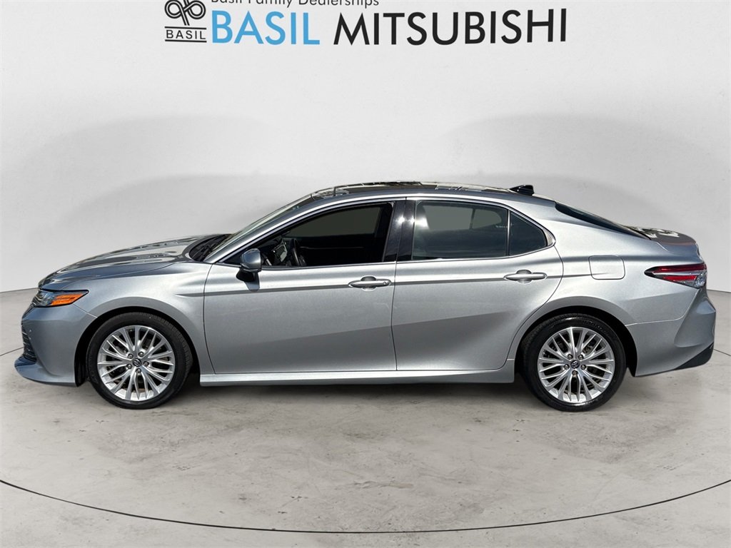 2018 Toyota Camry XLE V6 photo 2