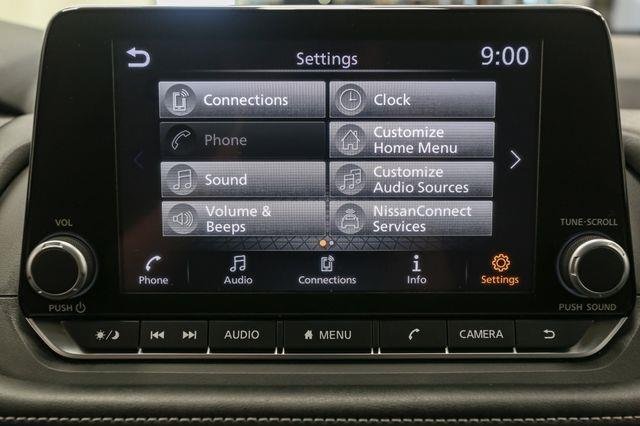 2025 Nissan Rogue SV photo 25