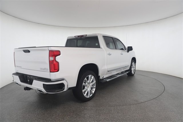 2023 Chevrolet Silverado 1500 High Country photo 14