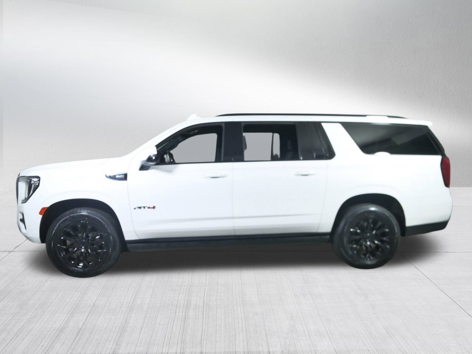 2021 Gmc Yukon XL AT4 photo 4