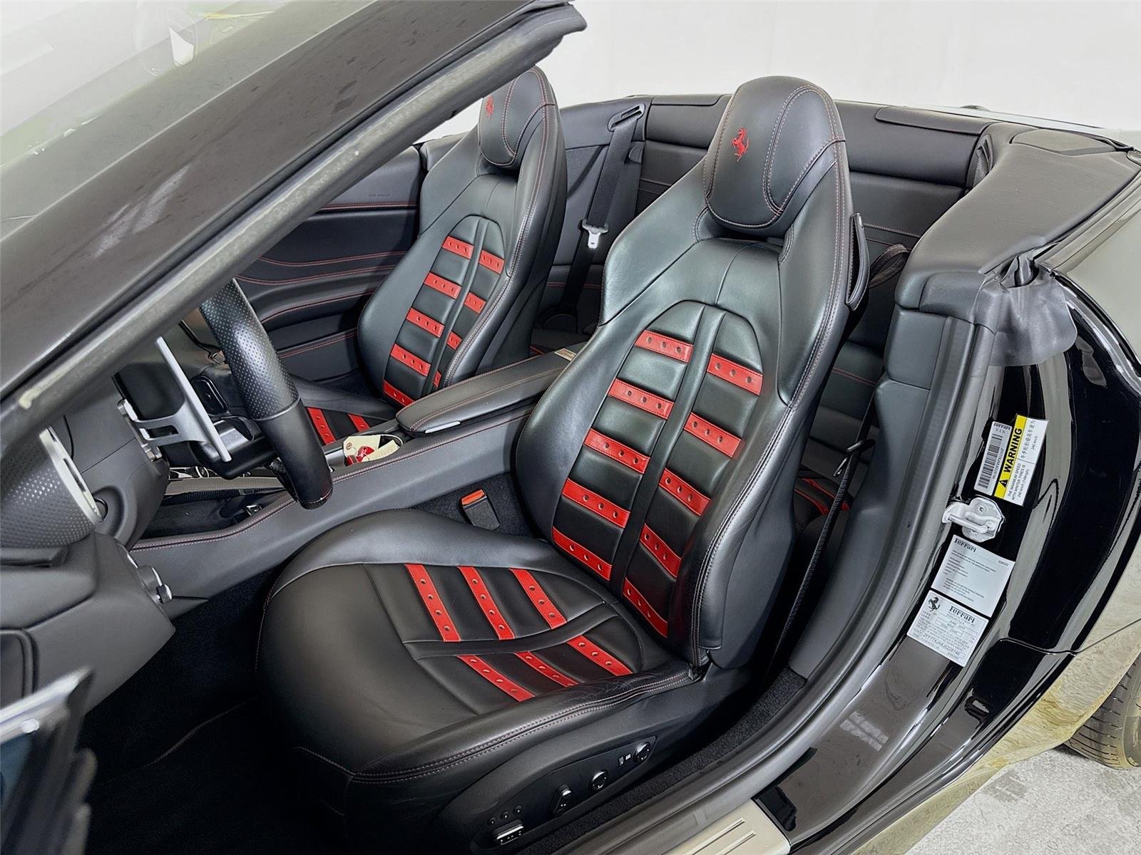 2018 Ferrari California T photo 10